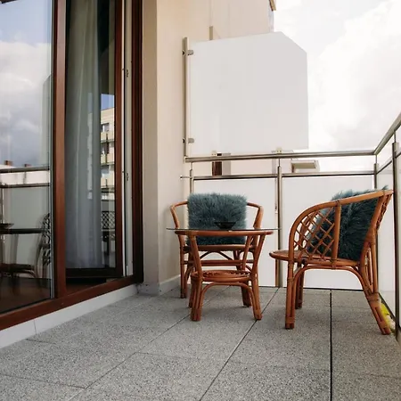 Apartament 15 *